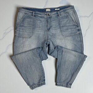 Wonderly Utility Pocket Jogger Jeans Size 18W Cuffed Hems Denim Tapered Leg